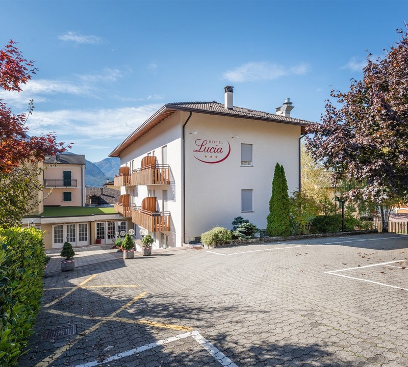 Hotel Lucia S.a.s di Moschen Andrea & C. | Hotel Lucia a Levico Terme, nel cuore del Trentino, dove l’ospitalità è di casa.